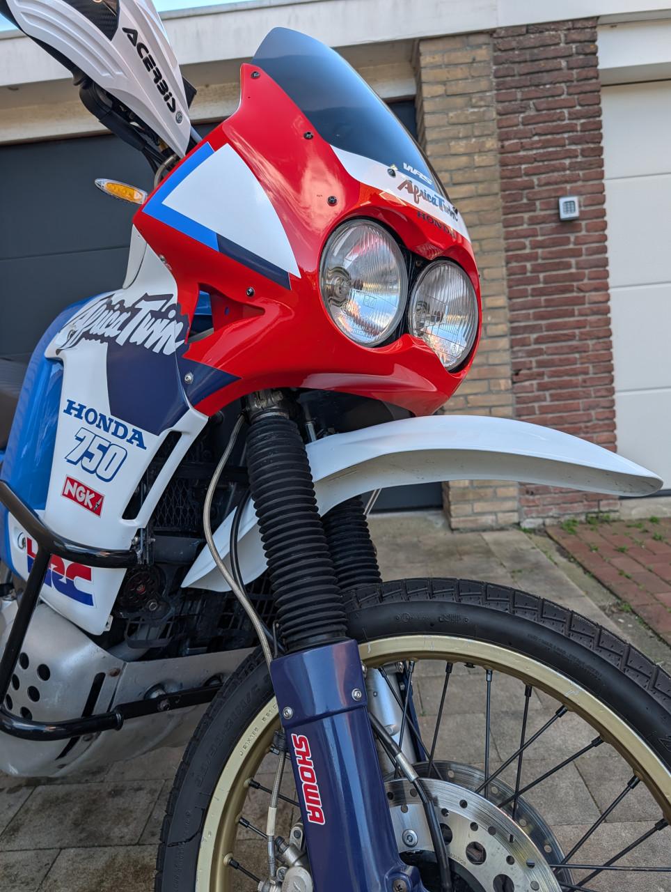 Honda Africa Twin XRV750 rd04
