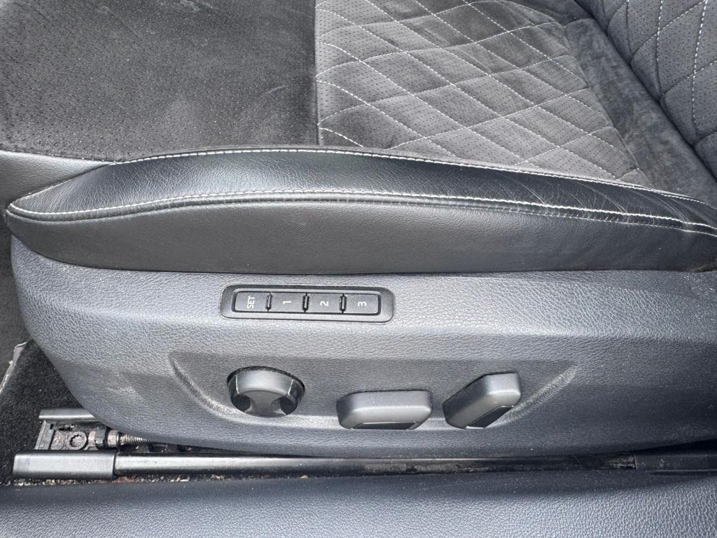 Skoda Superb combi 1.4 tsi iv sportline business