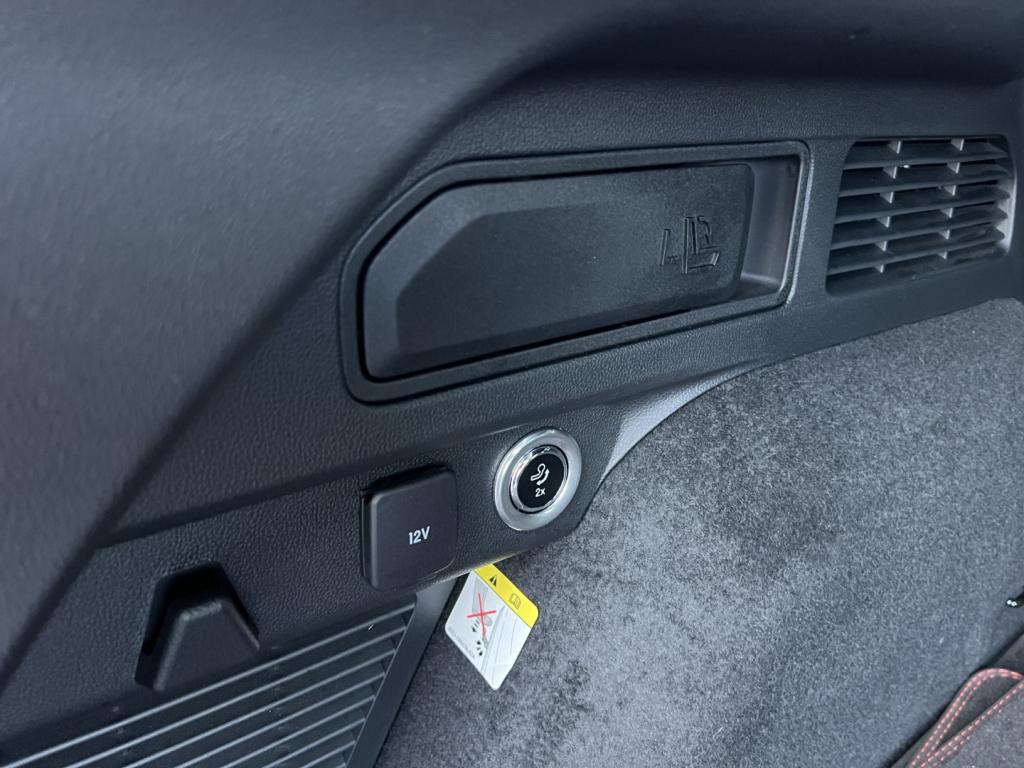 Ford Kuga 2.5 phev e-cvt 225pk st-line x , trekhaak , panodak , voorruitver