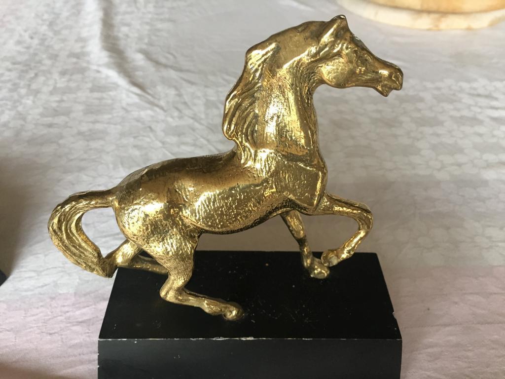 Te koop; paard messing decoratie