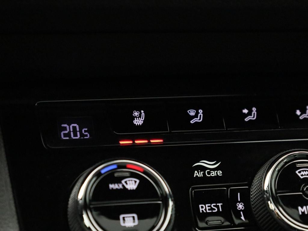 Skoda Kodiaq 1.5 tsi sportline business | automaat | trekhaak | panoramadak