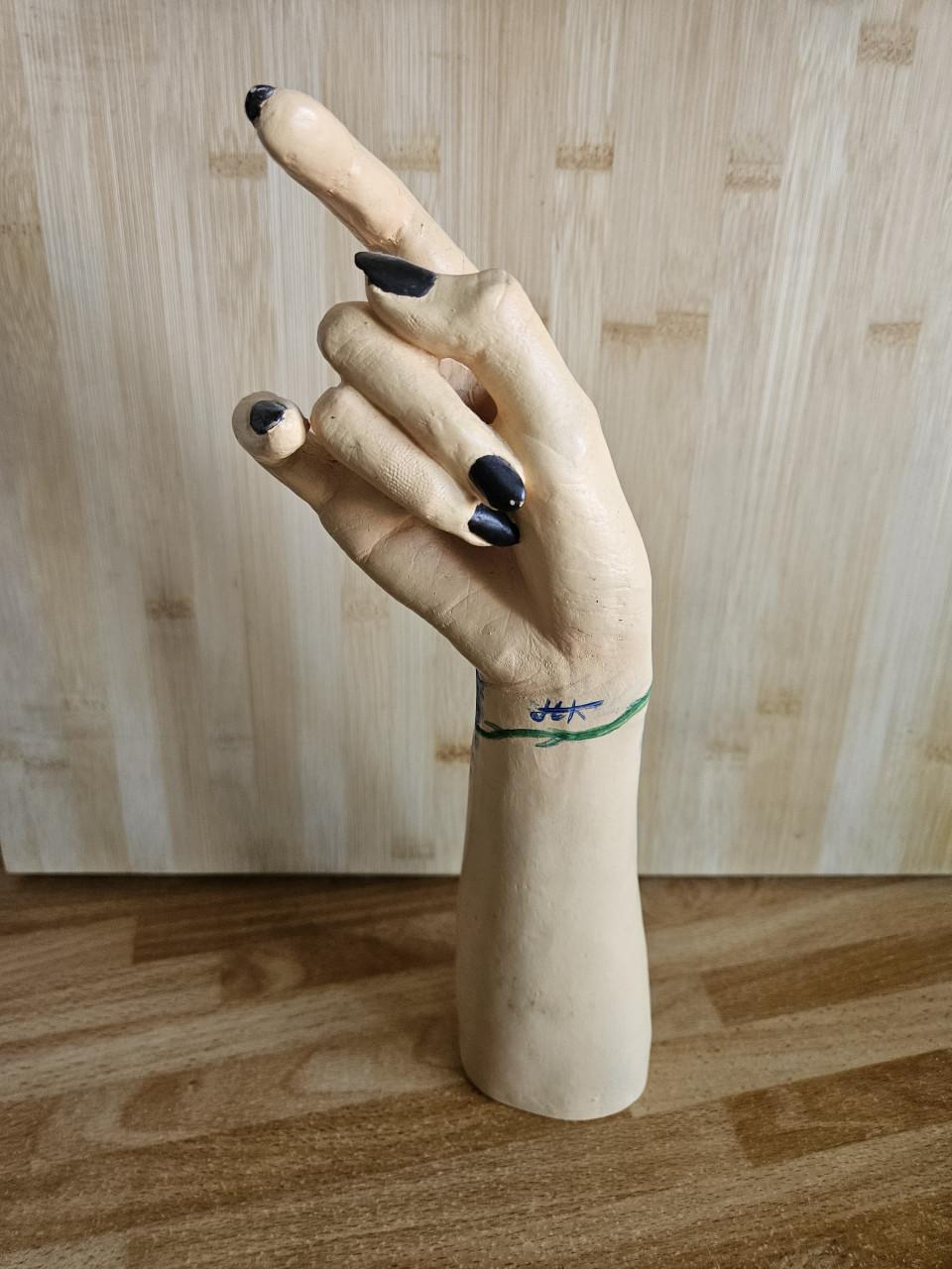 Beschilderde mannequin onderarm