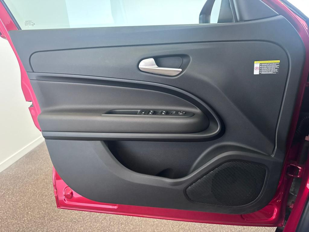 Alfa Romeo Junior elettrica 54 kwh