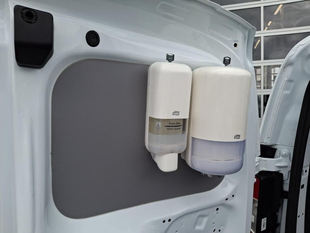 Ford E-transit cour. trend 44 kwh | ombouw! | trekhaak | 325km wltp | omvor