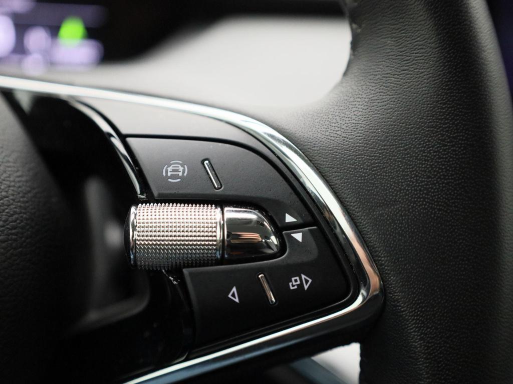 Skoda Enyaq Iv 60 | trekhaak | navigatie | apple carplay / android auto | v