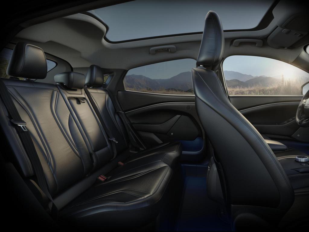 Ford Mustang Mach-e standard rwd 75 kwh | €5000.- korting | nieuw te bestel