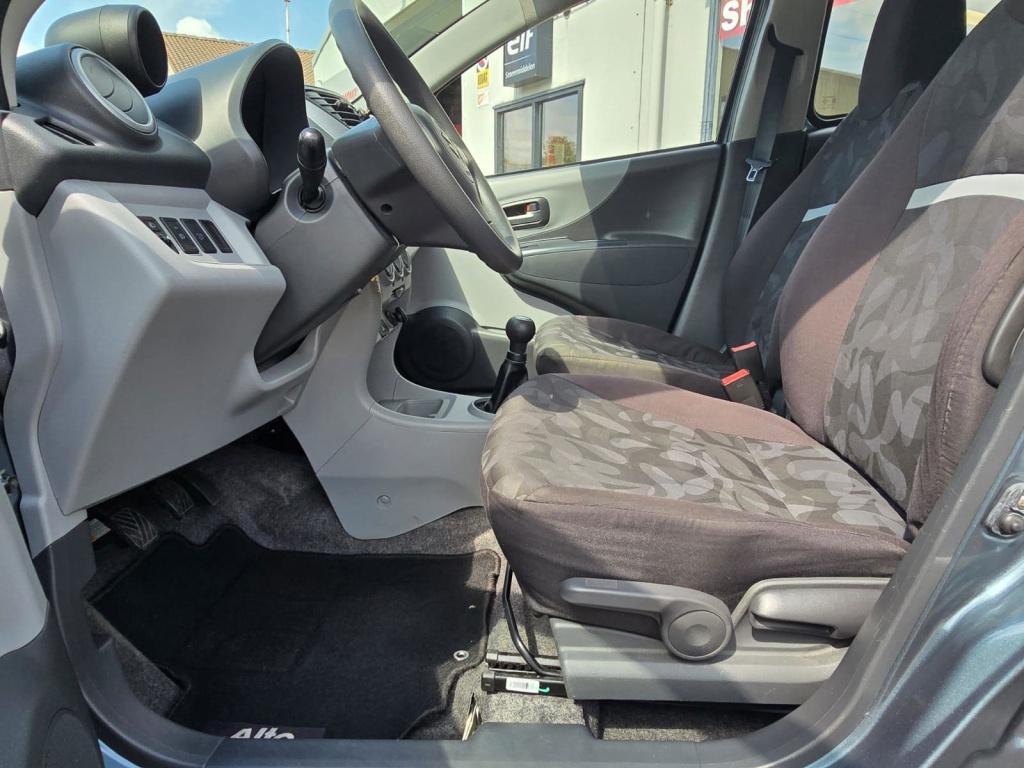 Suzuki Alto 1.0 exclusive
