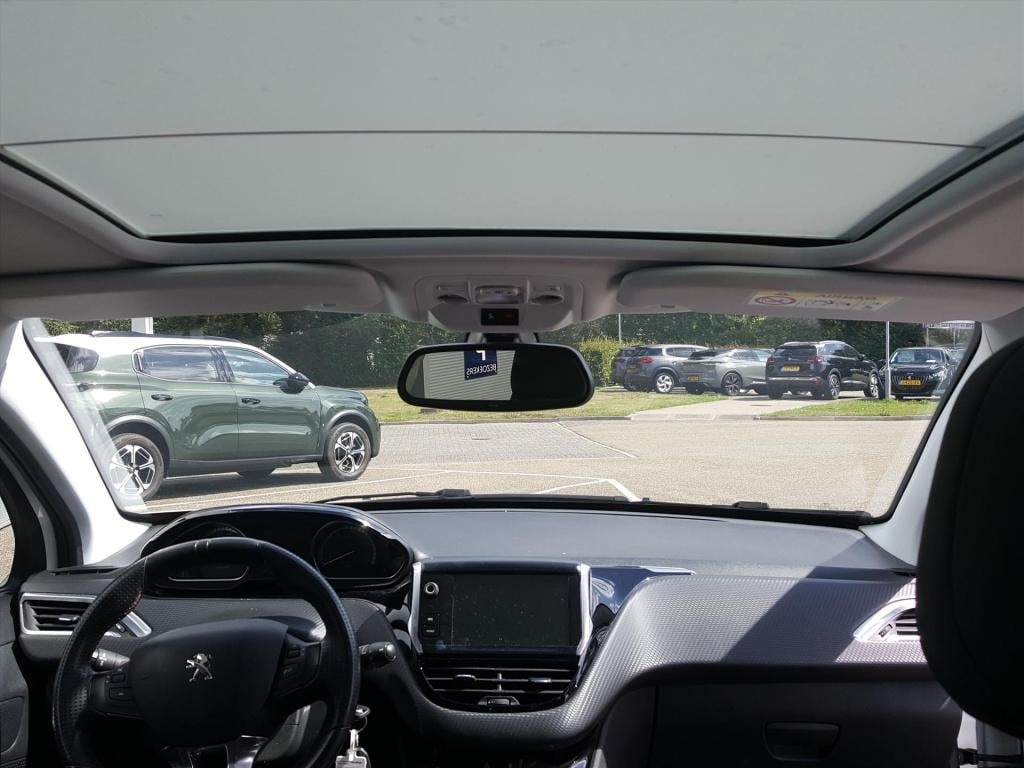Peugeot 2008 1.2 puretech 110pk gt-line | navi | bt | applecarplay & androi