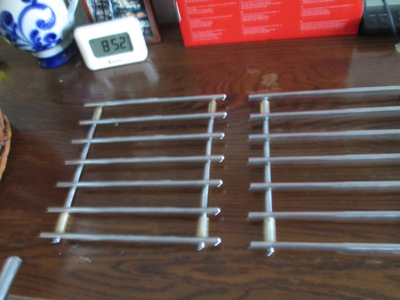 3 stuks metalen pannen onderzetters