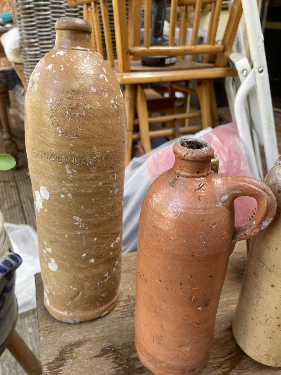 Allerlei soorten kruikjes