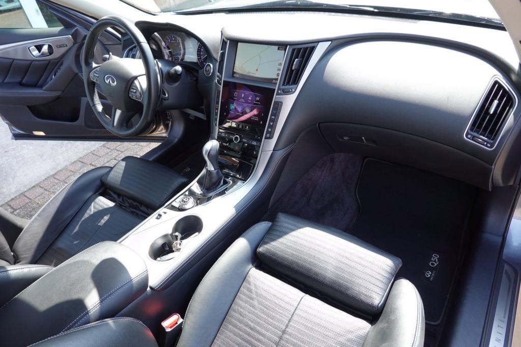 Infiniti Q50 2.0t sport