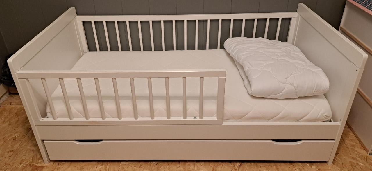Peuterbed met accessoires Petite Amélie