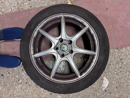 Winterbanden op lichtmetalen velgen skoda superb combi