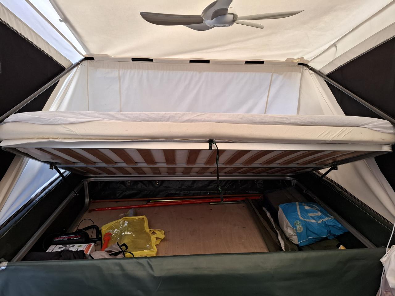 Holtkamper Cocoon M - vouwwagen - nieuwe banden!