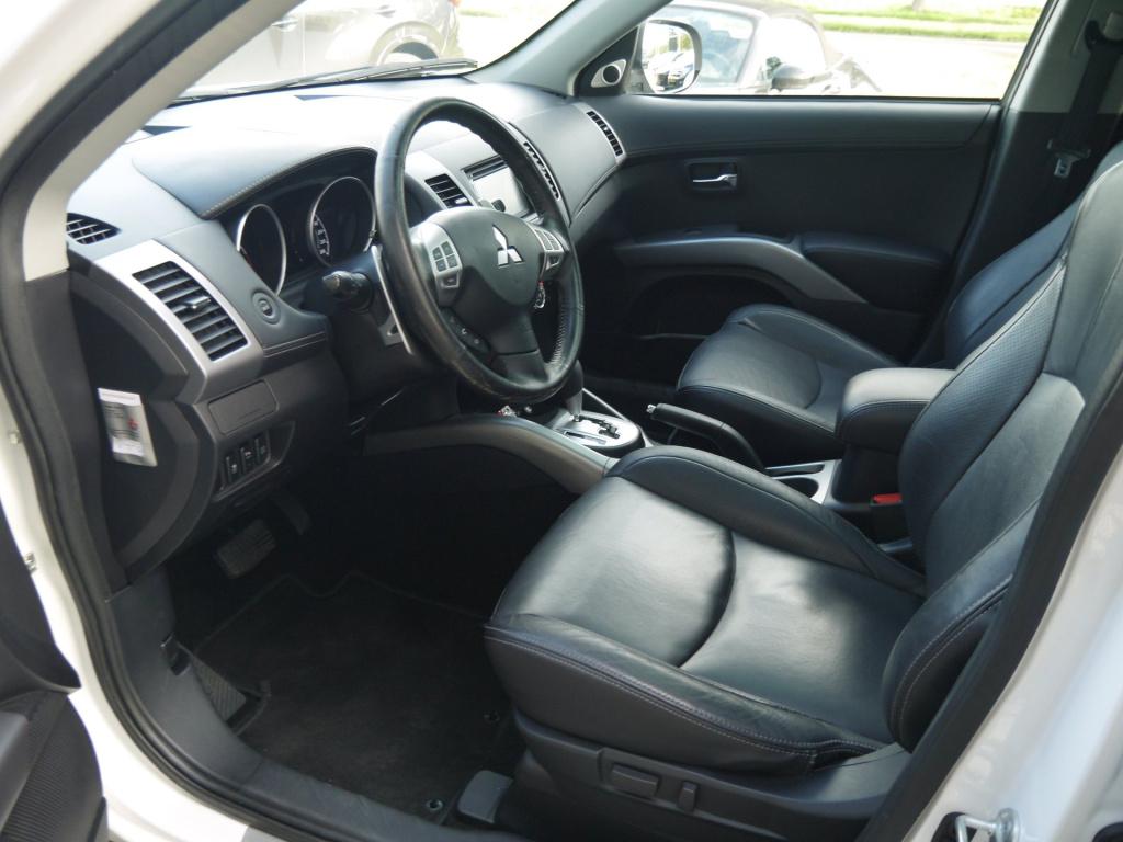 Mitsubishi Outlander 2.0 instyle