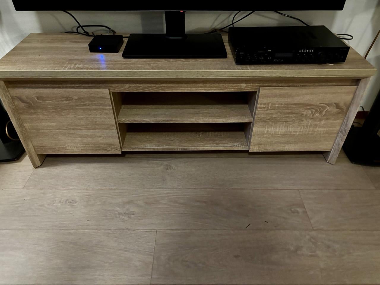 Tv-meubel zo goed als nieuws