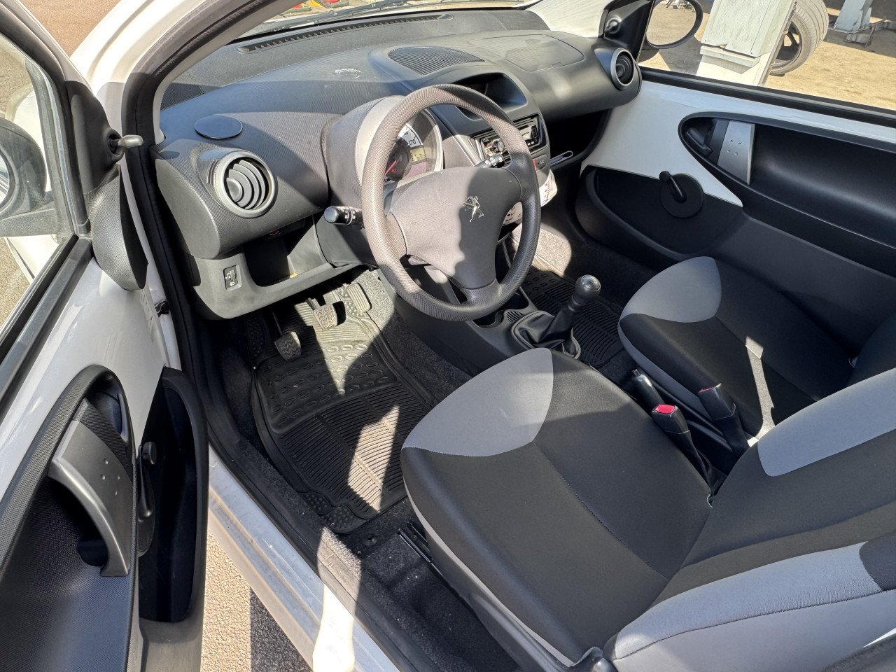 Peugeot 107 1.0 Access Accent 3 deur AIRCO NAP ! ! !