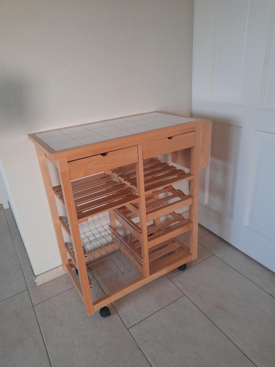 Mooie nette TROLLEY / ROLTAFEL ( in goede nette staat ) 39 x 78 x 84H