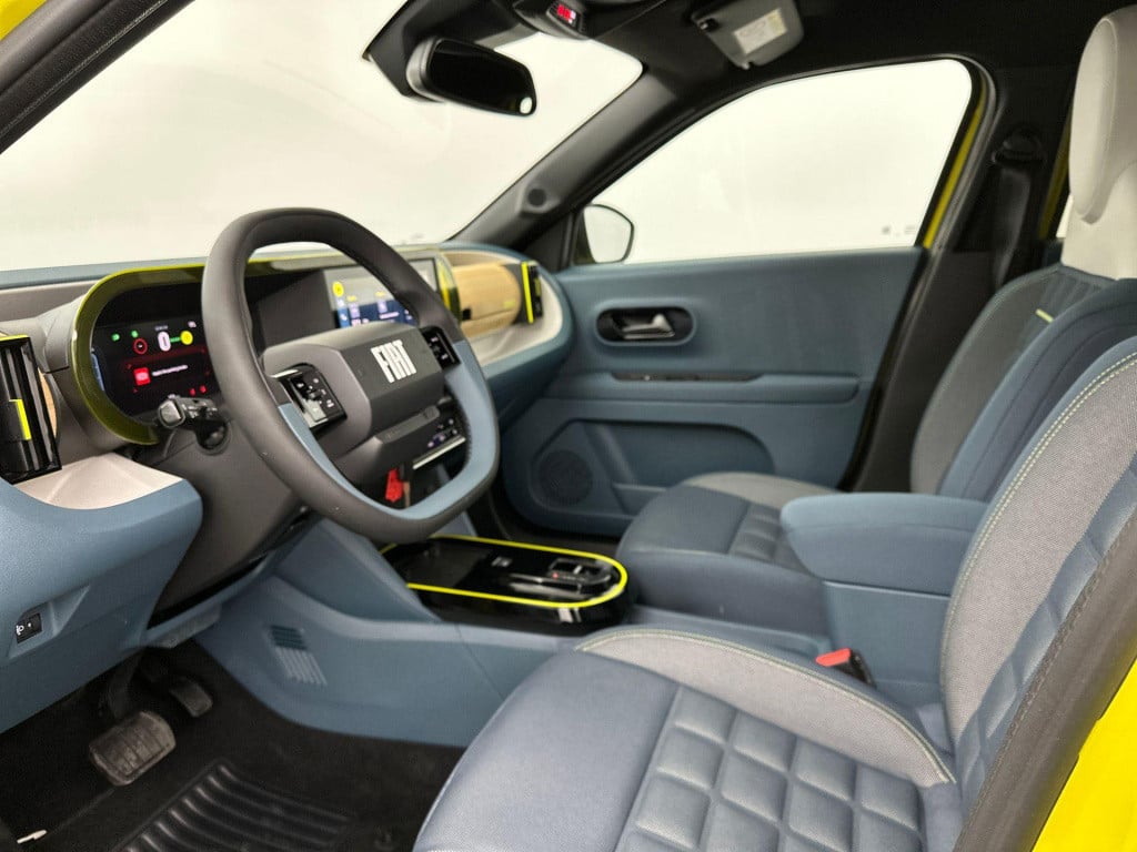 Fiat Panda grande la prima 7.4 kw 44 kwh | nu in de showroom | nu te bestel