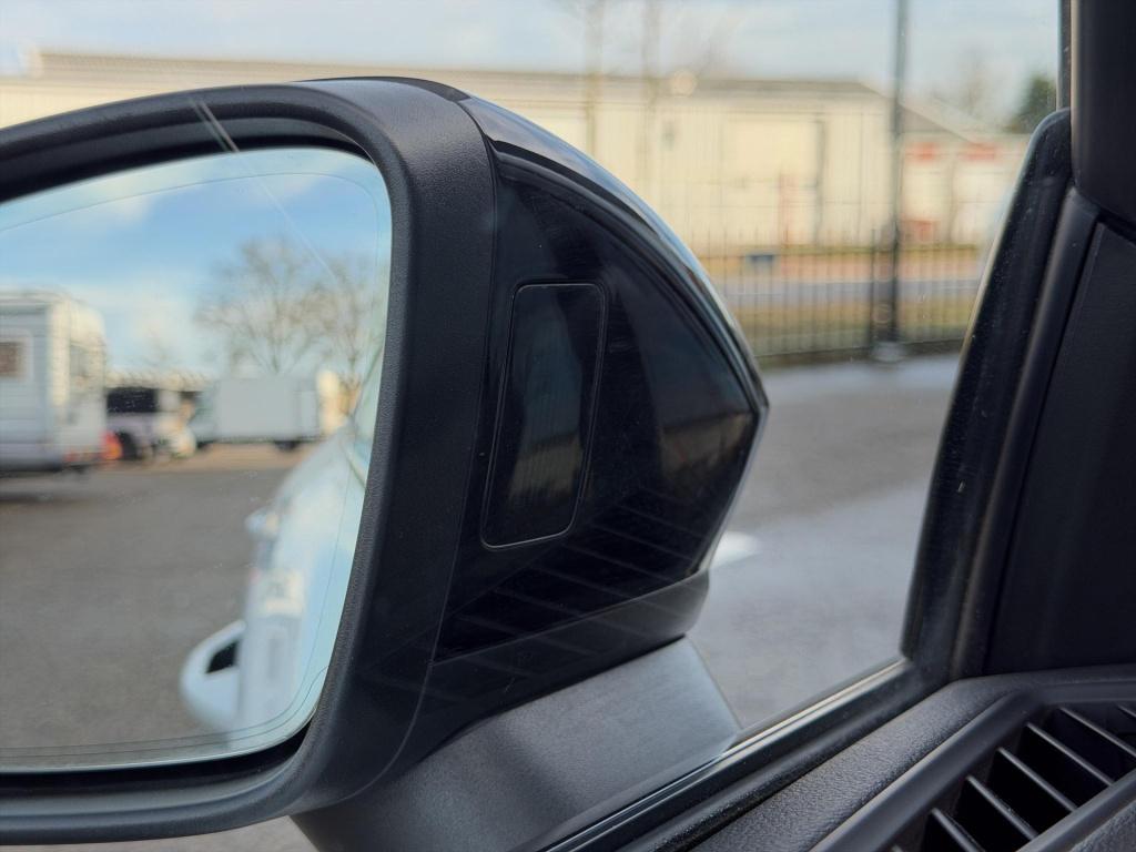 Audi A3 sportback 40 tfsi e s-line pano b&o camera head up