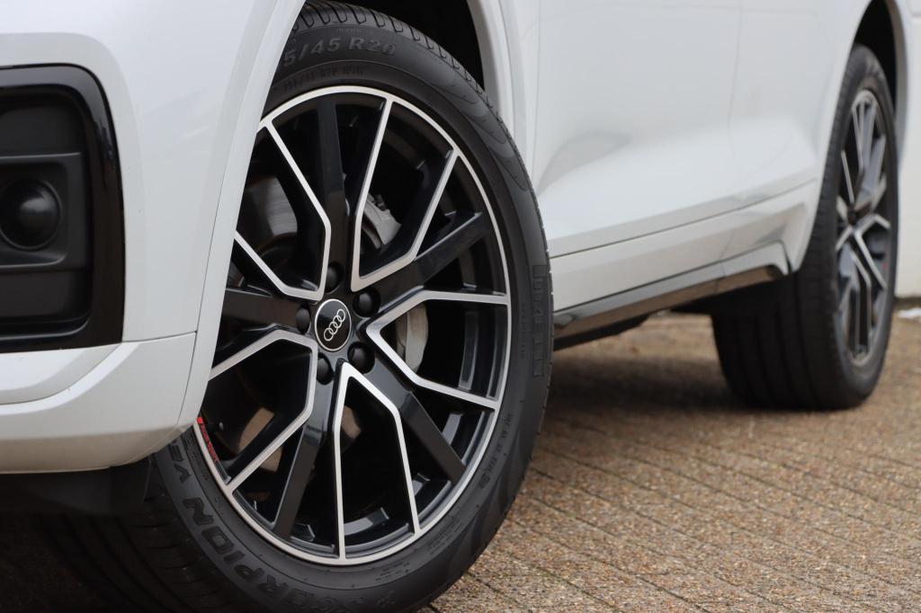 Audi Q5 50 tfsi e s edition competition 265pk s tronic | stoelverwarming | 
