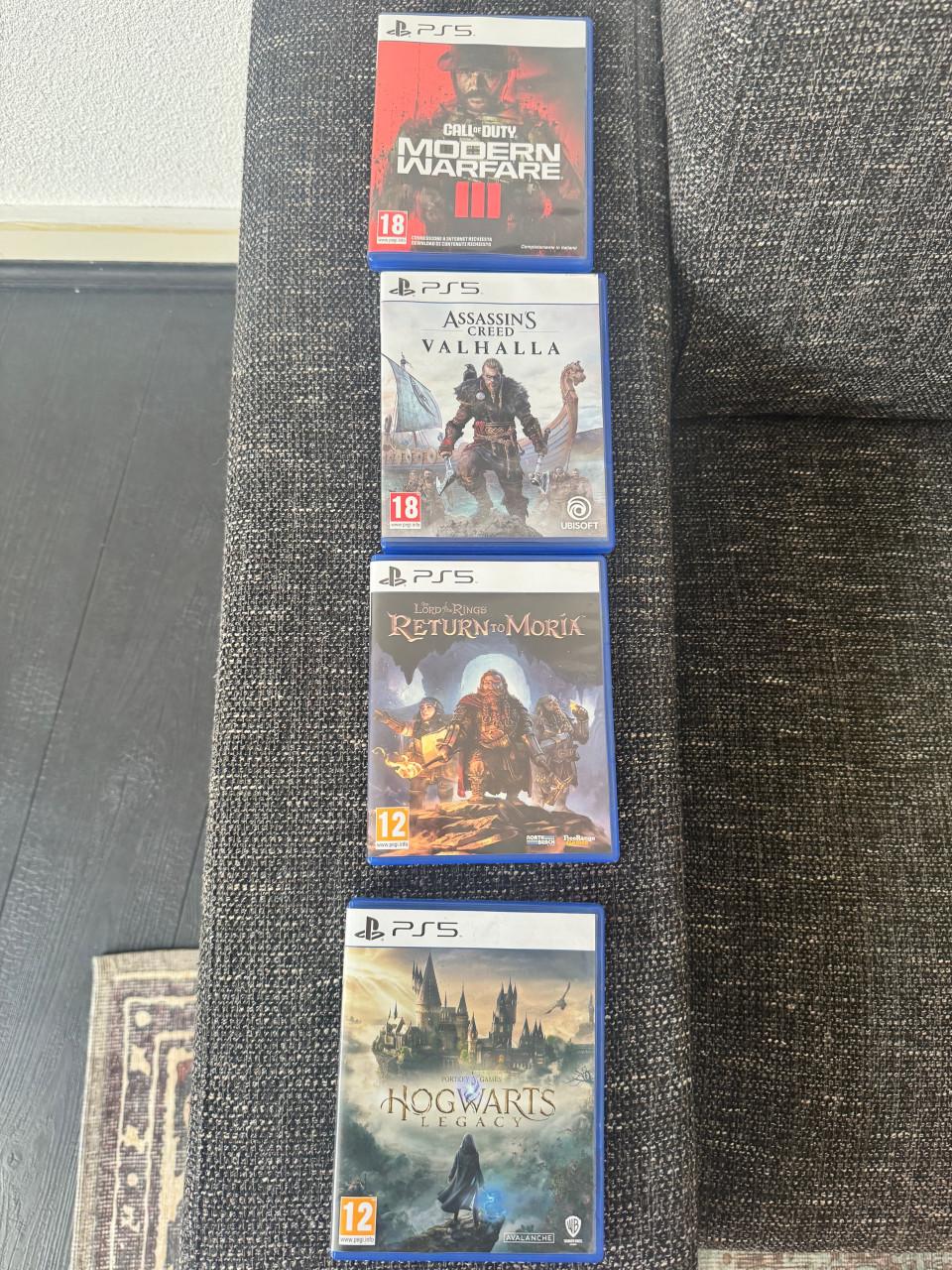 Playstation 5 disc edition met 1 controller en 4 spellen