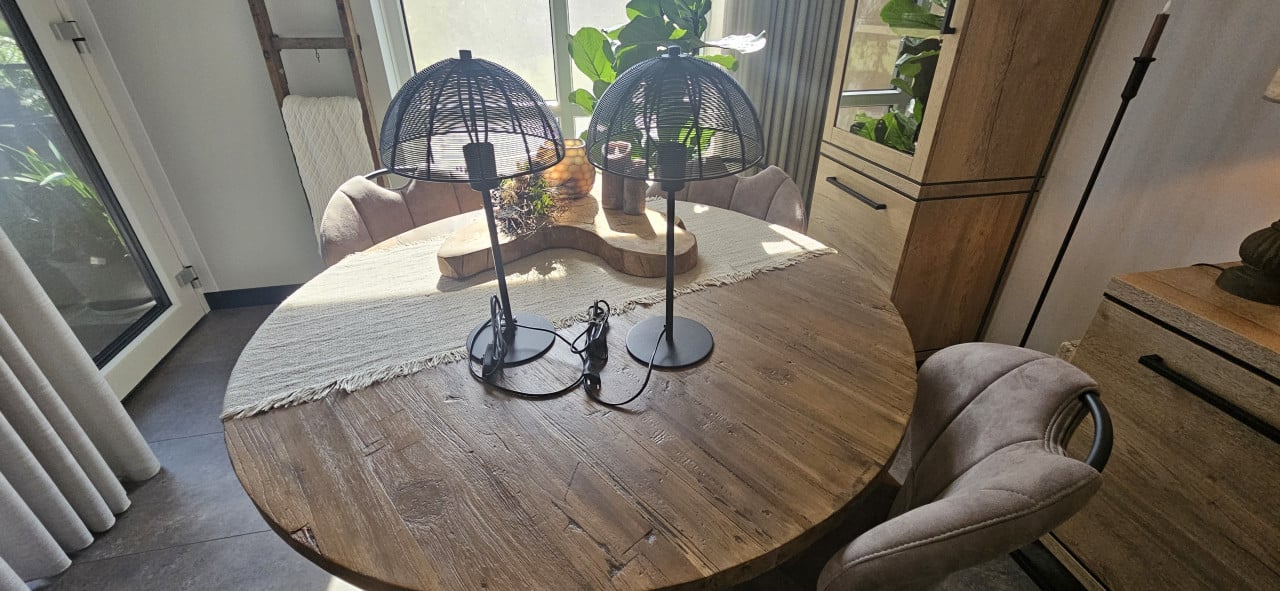 Lamp. Schemerlamp.