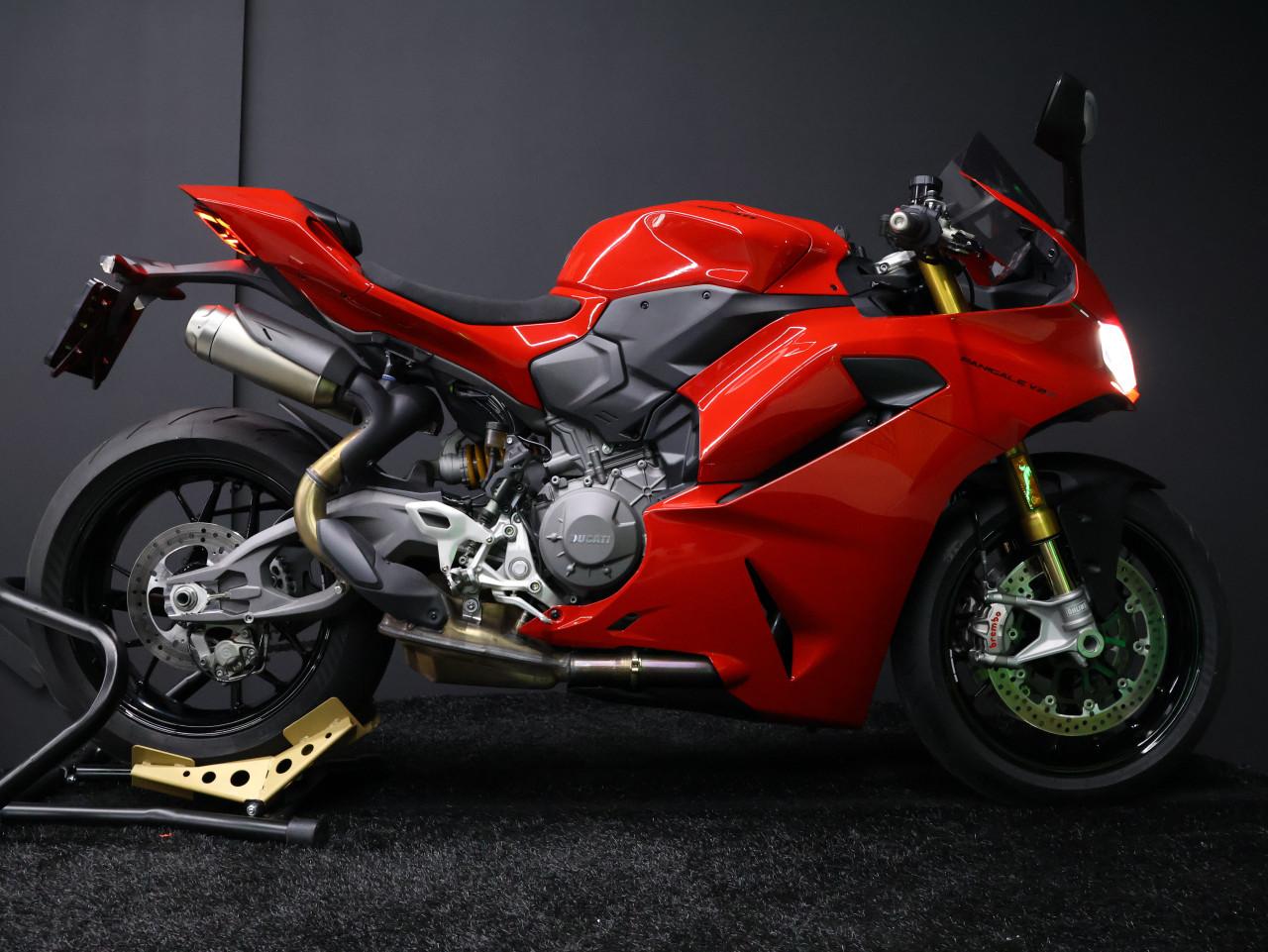 Ducati Panigale V2 S - BTW MOTOR