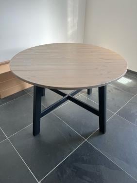 Mooie ronde tafel