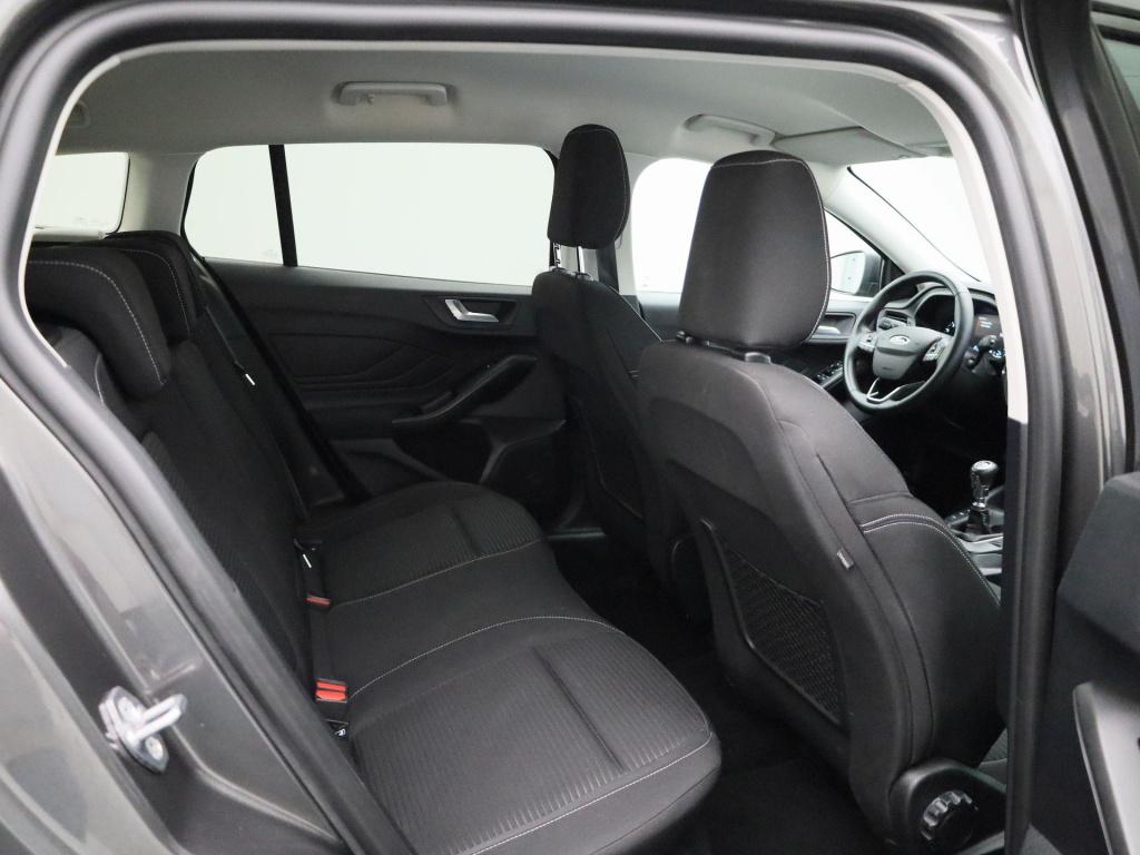 Ford Focus wagon 1.0 ecoboost hybrid titanium style | navigatie | winterpac