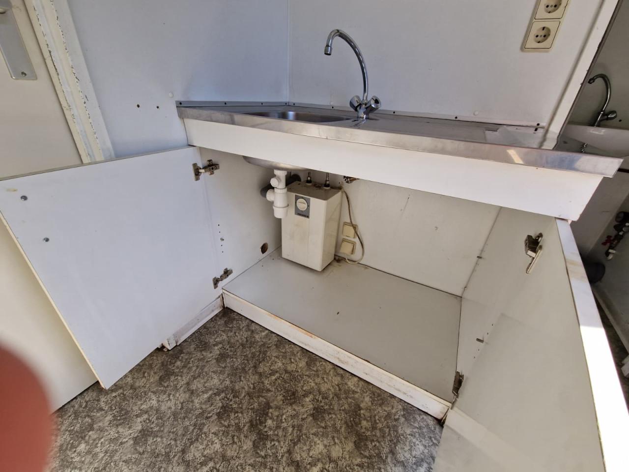 6x3m kantoorunit / woonunit / schaftkeet met keuken + toilet
