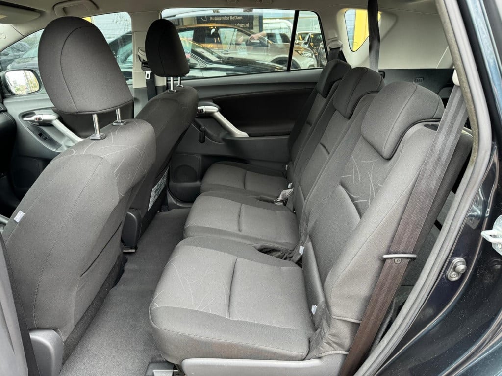 Toyota Corolla Verso 1.6 vvt-i comfort