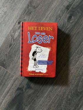 Te koop boek leven van een loser
