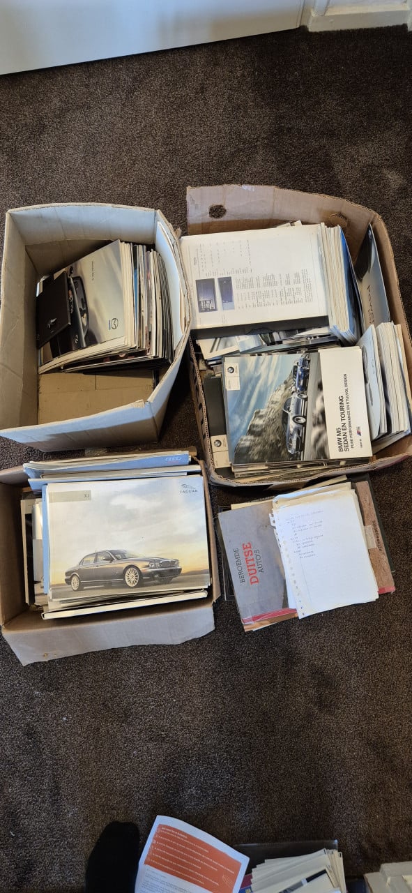 Partij autobrochures