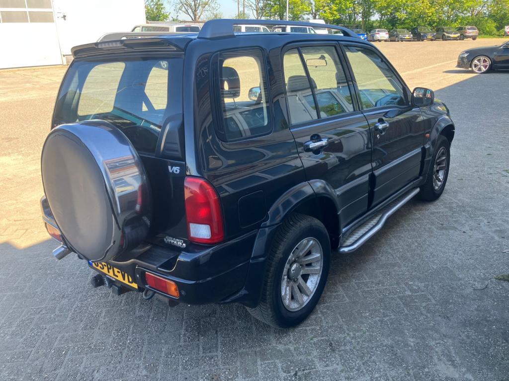 Suzuki Grand Vitara 2.5 v6 freestyle-3 airco cruisse 4x4