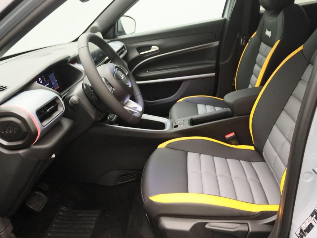 Jeep Avenger 1.2t 4xe the north face || van mossel voordeel || tot 8 jaar g