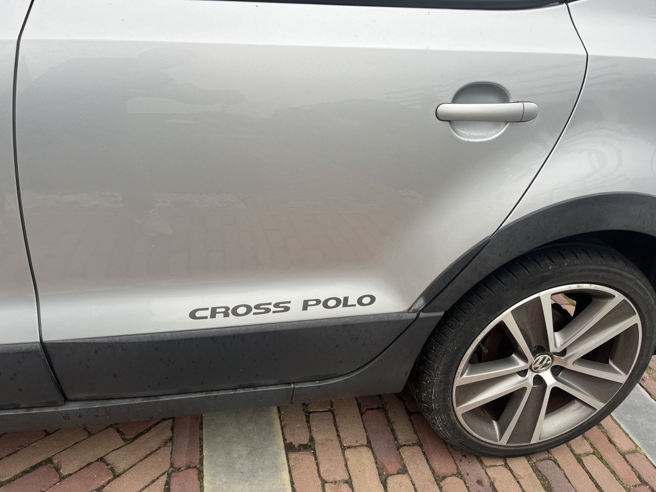 VW POLO  CROSS 1.2 TSI 77 KW
