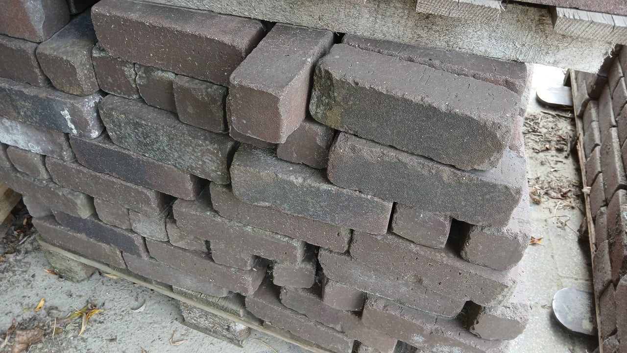 560st. Gebakken klinkers