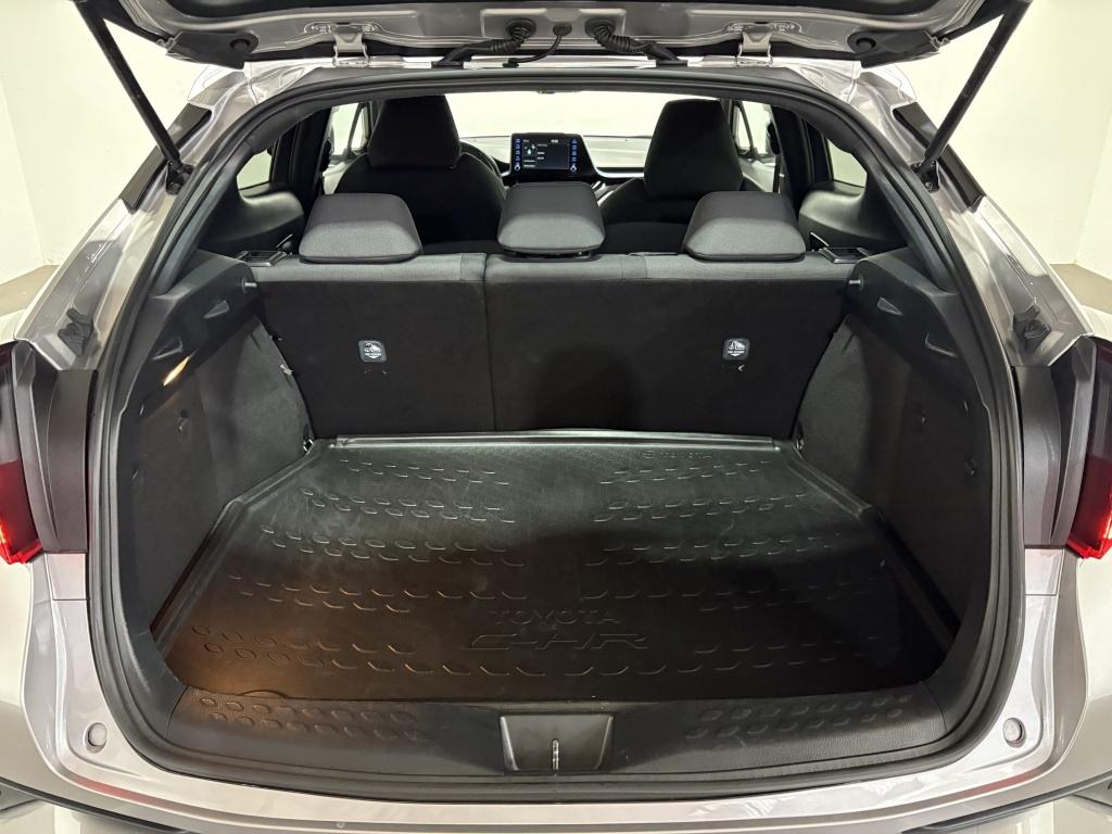 Toyota C-hr 2.0 hybrid dynamic