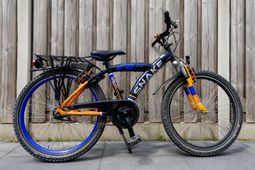 🚲 Batavus Snake Jongensfiets – 24 inch – 3 Versnellingen 💙