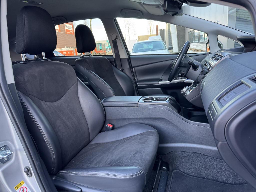Toyota Prius + 1.8 dynamic 7-persoons, nl-auto!