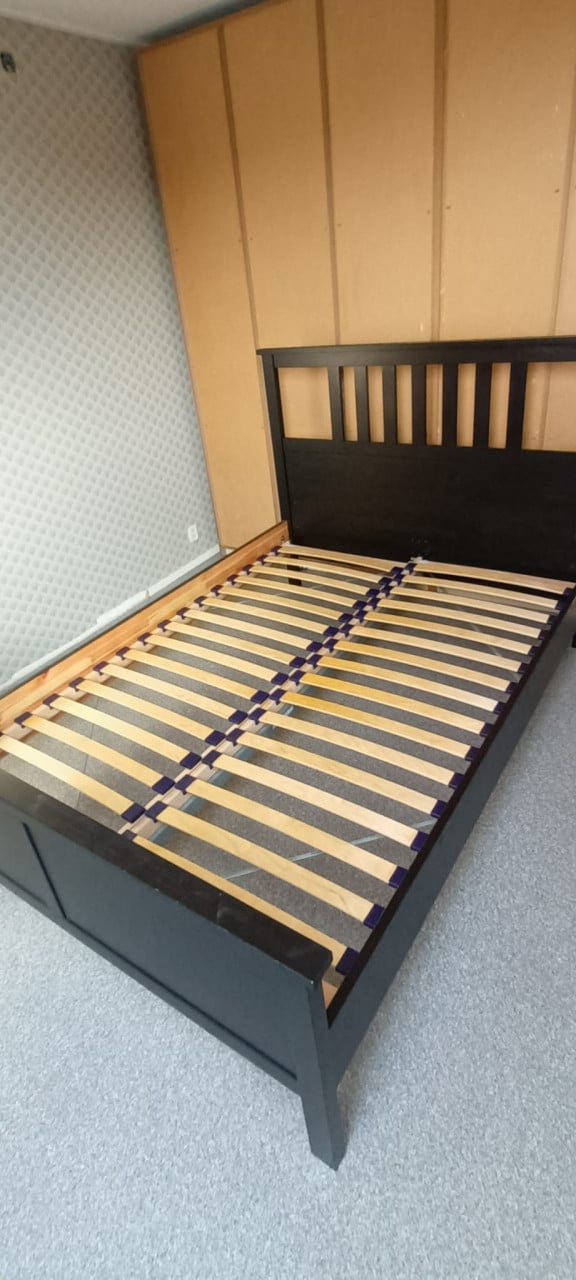 HEMNES bed ikea  140x200