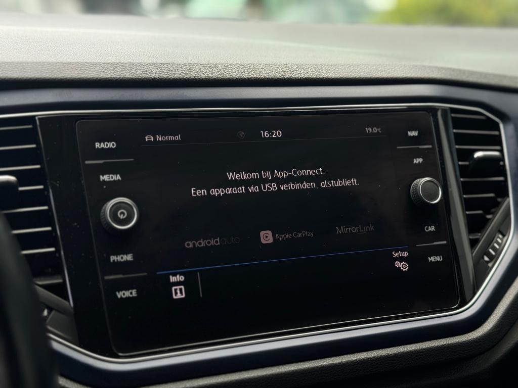 Volkswagen T-roc 1.5 tsi sport business r * carplay * stoelverwarming * led