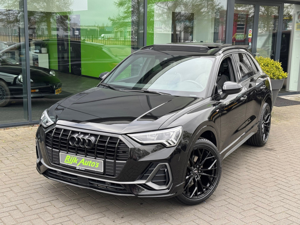 Audi Q3 35 tfsi 3x s-line * panoramadak * keyless * leer * camera