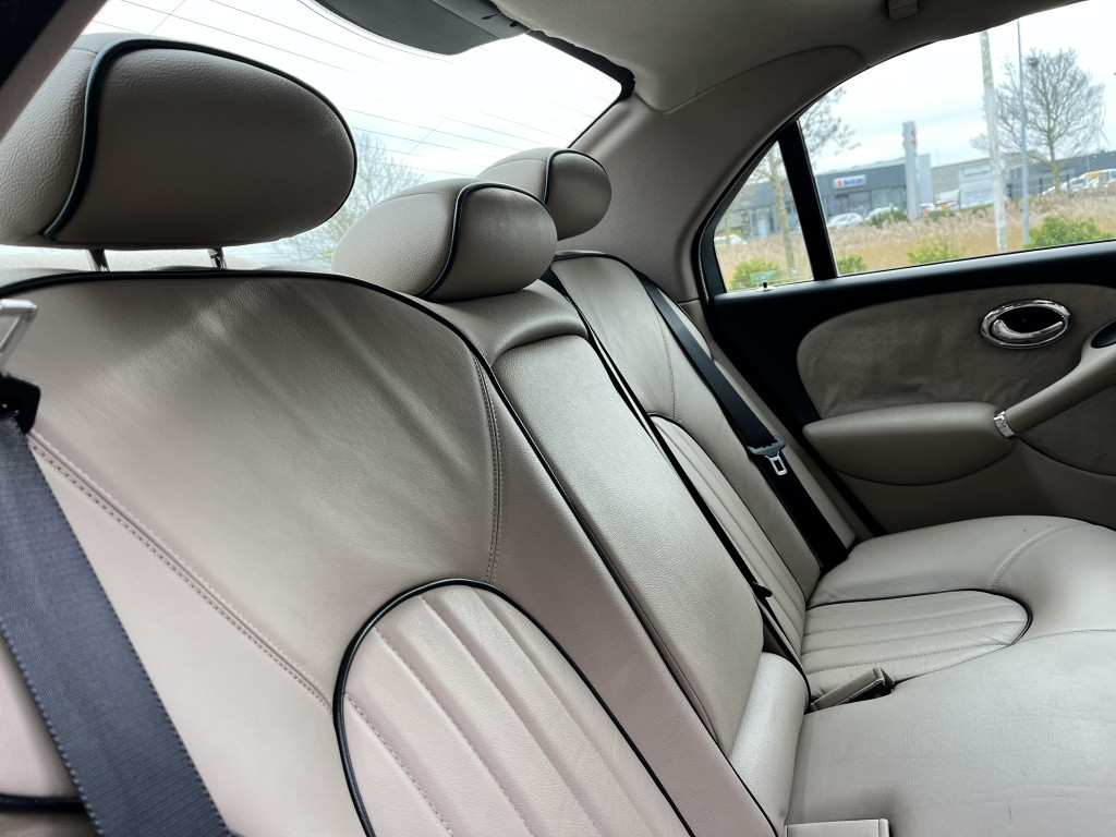 Rover 75 4.6 v8 executive