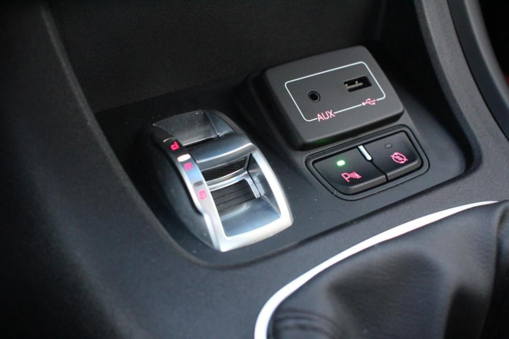 Alfa Romeo Giulietta 1.4 turbo super - blu misano - dab - navi - pdc - crui