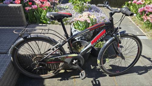Gratis gebruikte kinderfiets 24"
