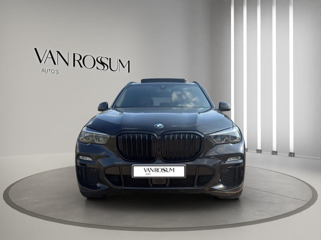 BMW X5 xdrive45e h.executive m-sport |pano sky lounge | sfeer | 22"velg | l