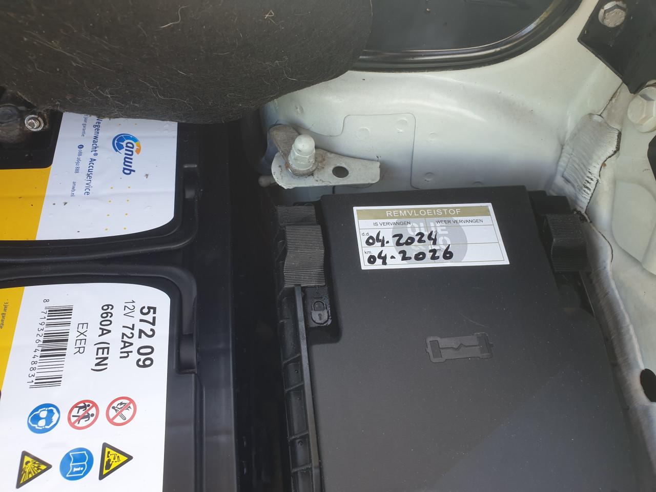 Volkswagen caddy 1.9 tdi 2010 apk airco