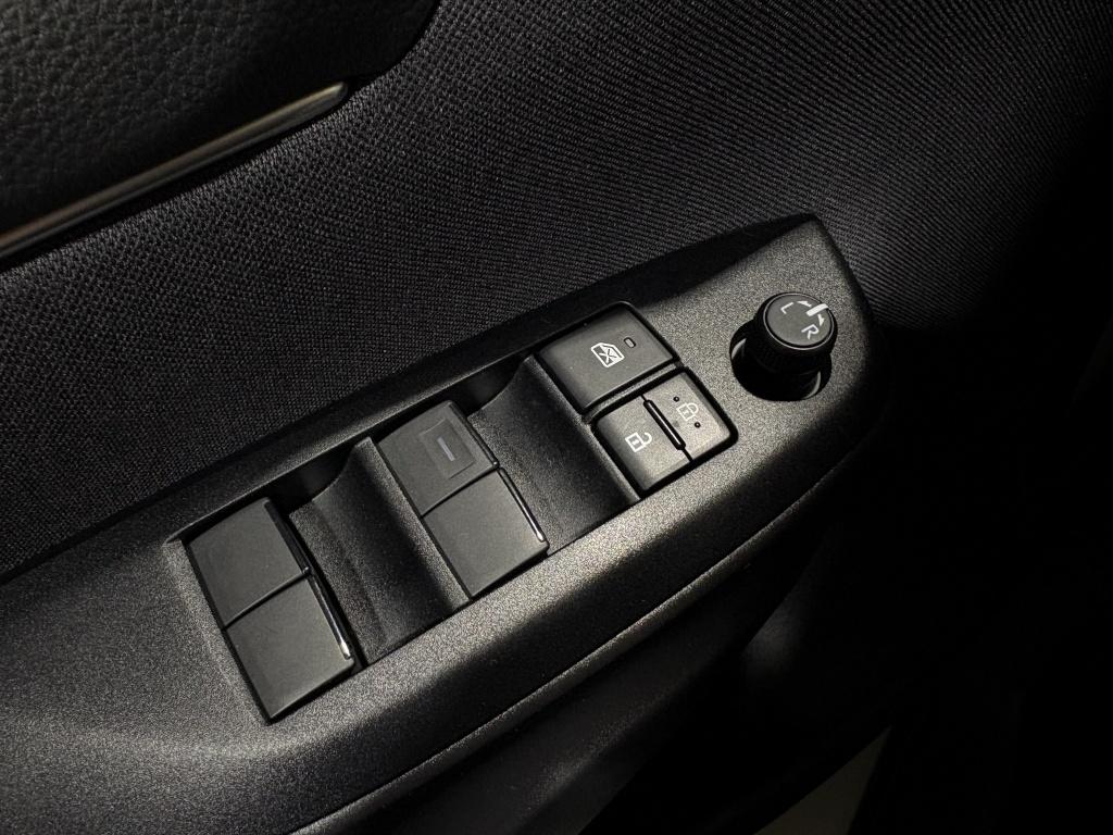 Toyota Yaris 1.5 hyb. 115 first edition | pdc |